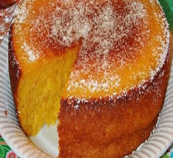 Bolo de batata doce com coco ralado e leite de coco