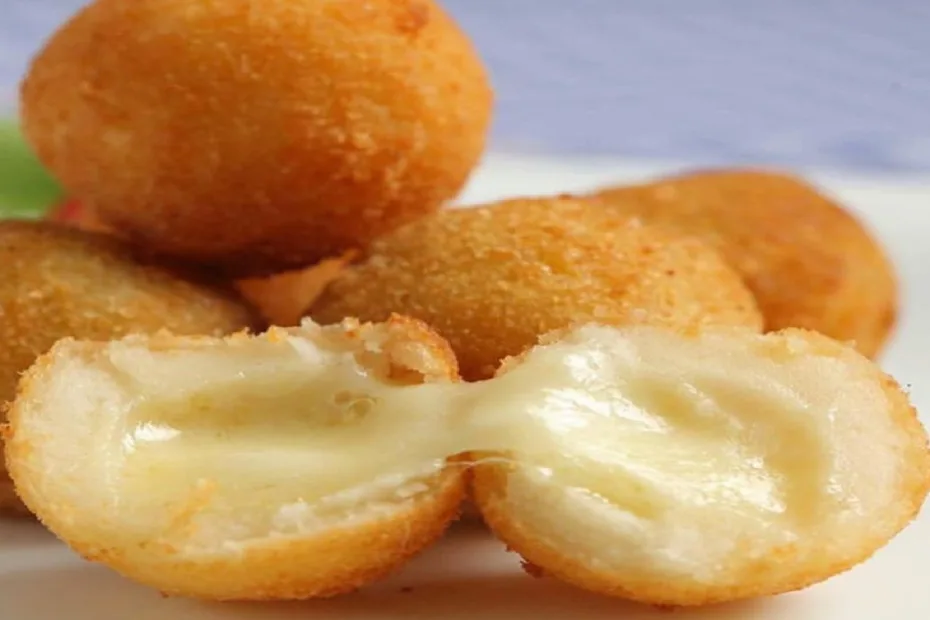 Bolinho de Queijo Frito